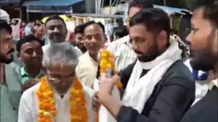 रसड़ा: रसड़ा में 'जन्मदिन गिफ्ट' बनी जिलाध्यक्षी की कुर्सी, नंदलाल राम बोले- अब बहनजी को बनाना है 5वीं बार सीएम