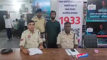 चांपा: चाम्पा पुलिस ने धारदार हथियार से हमला कर फरार आरोपी को पुराना कॉलेज रोड के पास से किया गिरफ्तार, भेजा न्यायिक रिमांड पर