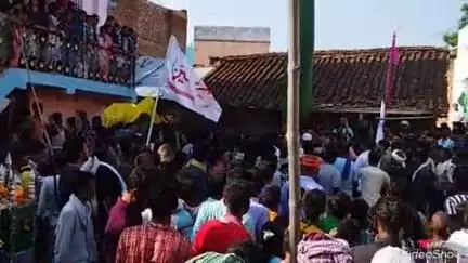सूर्यपुरा: सूर्यपुरा दावथ और नगर पंचायत कोआथ में हर्षोल्लास के साथ ताजिया जुलूस निकाला गया
