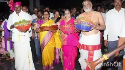 వనపర్తి: వనపర్తి లోని వెంకటేశ్వర స్వామి ఆలయంలో తొలి ఏకాదశి ప్రత్యేక పూజలు నిర్వహించిన వనపర్తి ఎమ్మెల్యే మేఘారెడ్డి దంపతులు