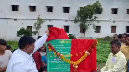 नरखेड: पुसागोंदी येथे नव्याने उभारण्यात येणाऱ्या आरोग्य उपकेंद्राच्या इमारतीचा भूमिपूजन सोहळा आमदार चरणसिंग ठाकूर यांच्या हस्ते