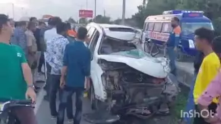 वल्लभनगर: महाराज की खेड़ी के पास हाईवे रोड पर बस के अचानक ब्रेक लगाने से पीछे आ रही कार की हुई भिड़ंत