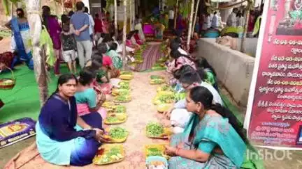 గాజువాక: గరుడాద్రి కొండపై వెలసిన శ్రీదేవి భూదేవి సమేత వైకుంఠ వెంకటేశ్వర స్వామి ఆలయంలో తొలి ఏకాదశి విశేష పూజలు