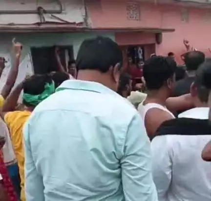 खड़गपुर: मोहर्रम पर विभिन्न अखाड़ों द्वारा निकाला गया दसवीं का जुलूस