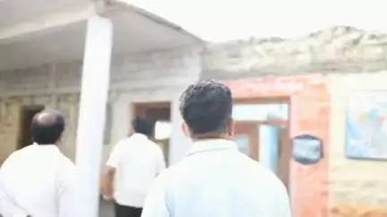 ಸಿಂದಗಿ: ಸರ್ಕಾರಿ ಶಾಲೆಗೆ ಧಿಡೀರನೆ ಭೇಟಿ ನೀಡಿ, ಕಾಮಗಾರಿಯ ದುರಸ್ತಿ ಕುರಿತು ಪರಿಶೀಲನೆ ನಡೆಸಿದ ಶಾಸಕ ಮನಗೂಳಿ