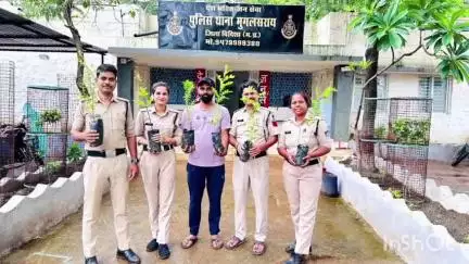 सिरोंज: सिरोंज क्षेत्र के चारों थानों में हरियाली संकल्प अभियान के तहत पुलिस अधिकारियों द्वारा वृक्षारोपण