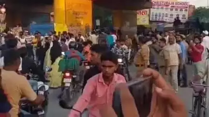 हाटा: हाटा में सकुशल सम्पन्न हुआ मोहर्रम का त्योहार, डीएम और एसपी ने भी किया पैदल गश्त