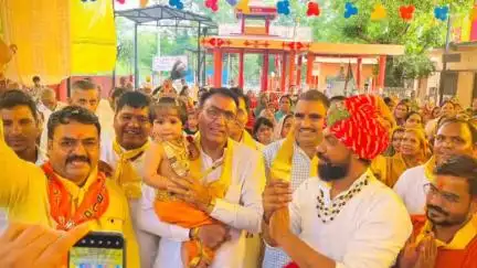 राजगढ़: ब्यावरा: वैष्णोंदेवी मंदिर में श्रीमद् भागवत कथा में शामिल हुए राज्यमंत्री