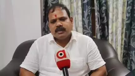 କବିସୂର୍ଯ୍ୟନଗର: ଭୁବନେଶ୍ୱର BMC କାର୍ଯ୍ୟାଳୟ ଘଟିଥିବା ଘଟଣା ରେ ବିଜେପି ନେତା ଜଗନ୍ନାଥ୍ ପ୍ରଧାନ ଙ୍କ ଗିରଫ ଘଟଣାକୁ ନେଇ ପ୍ରତିକ୍ରିୟା ରଖଛନ୍ତି ବିଧାୟକ