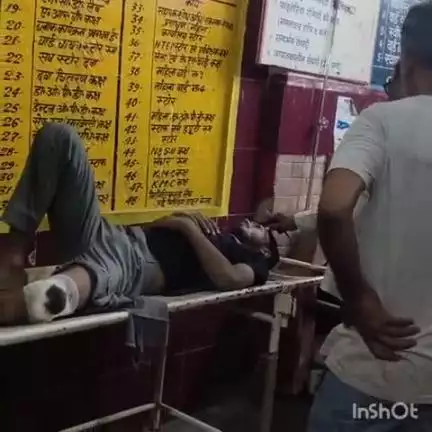 ऊंचाहार: एनटीपीसी प्लांट गेट के पास बाइक और साइकिल के बीच जोरदार भिड़ंत, दो लोग हुए घायल