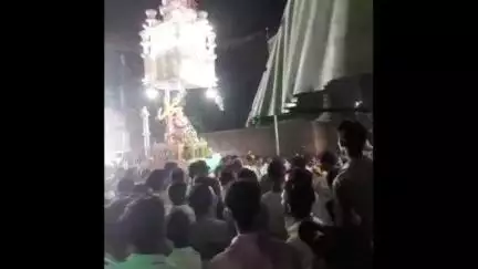 करहल: करहल कस्बे में धूमधाम से निकाला गया मोहर्रम का जुलूस, मुस्लिम समाज ने लिया हिस्सा, एसडीएम व सीओ रहे मौजूद