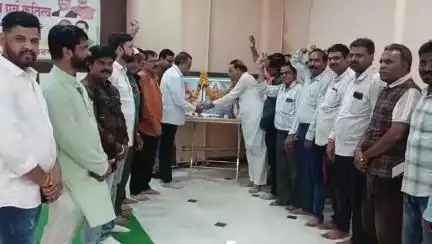 खरगौन: खरगोन में BJP कार्यालय में मनाई गई डॉ. श्यामाप्रसाद मुखर्जी की जयंती, जनकल्याण का लिया संकल्प