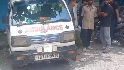 ধূপগুড়ি: রাতের খাবার খেয়ে মাছের আরোতে যাওয়ার পথে  ধুপগুড়ি ওভারব্রিজ সংলগ্ন এলাকায় পথ দুর্ঘটনায় মৃত্যু হল এক ব্যক্তির