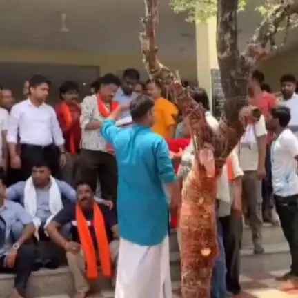 मुंडावर: जिंदोली की घाटी में गोकशी की घटनाओं के खिलाफ विश्व हिंदू परिषद और बजरंग दल ने निकाली रैली