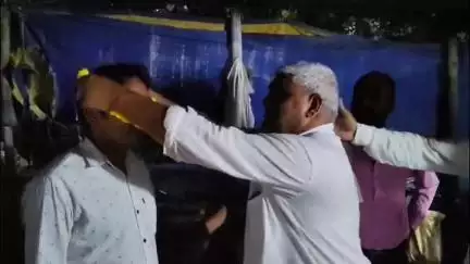 औरंगाबाद: नगर थाना के समीप आयोजित कार्यक्रम में दो श्रवण कुमारों को किया गया सम्मानित, वृद्ध माता-पिता की सेवा का लिया संकल्प