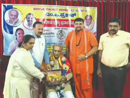 ಹರಪನಹಳ್ಳಿ: ಇಂದಿನ ರಾಜಕಾರಣಿಗಳಲ್ಲಿ ಒಬ್ಬರನ್ನೊಬ್ಬರು ಕಂಡೆ ದ್ವೇಷ: ಹರಪನಹಳ್ಳಿಯಲ್ಲಿ ವಿಧಾನ ಪರಿಷತ್ ಸಭಾಪತಿ ಬಸವರಾಜ ಹೊರಟ್ಟಿ ಬೇಸರ