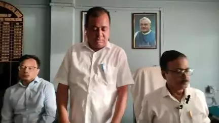 বিশ্বনাথ: নগৰ উন্নয়ন বিকাশৰ পৰিকল্পনা সম্পৰ্কে বিশ্বনাথ পৌৰসভা কাৰ্যালয়ত পৌৰপতি আৰু কাৰ্যবাহী বিষয়াৰ সংবাদ মেল