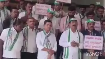 ಕೊಪ್ಪ: ಶಮಿತಾ ಸಾವಿನ ನ್ಯಾಯಾಂಗ ತನಿಖೆಗೆ ಒತ್ತಾಯಿಸಿ ಪಟ್ಟಣದಲ್ಲಿ ಜೆಡಿಎಸ್ ಪ್ರತಿಭಟನೆ