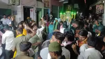 सिरसागंज: नगर में इमाम हुसैन की याद में मोहर्रम की दसवीं का ताजिया जुलूस निकाला गया, कर्बला में ताजिए किए गए सुपुर्द ए खाक