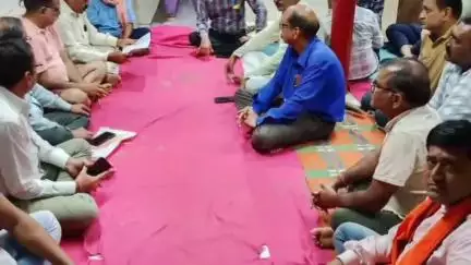 बनखेड़ी: सिद्ध हनुमान मंदिर में गायत्री परिवार की बैठक सम्पन्न, 13 जुलाई के कार्यक्रम की रूपरेखा तय की गई