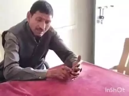 मगरलोड: करेली छोटी के शासकीय प्राथमिक शाला में एक शिक्षक नशे में धूत होकर पहुंचा, वीडियो हो रहा वायरल