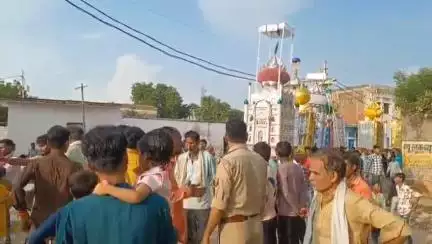 माधौगढ़: रामपुरा नगर में धूमधाम से सिया समाज के लोगों ने निकाले ताजिया