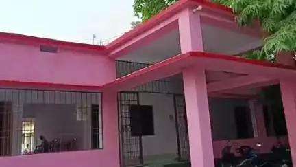 महुआ: महुआ बीआरसी में जिला शिक्षा पदाधिकारी ने मतदाता सूची पुनरीक्षण कार्य का जायजा लिया, बीएलओ को दिए निर्देश