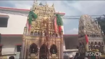 मीरगंज: गांव चुर ई दलपतपुर में ताजिया जुलूस के दौरान छलक पड़ी हजारों आंखें
