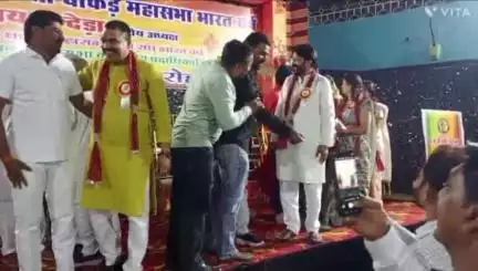 नागदा: धाकड़ समाज द्वारा नव पदाधिकारियों का शपथ समारोह संपन्न, नए पदाधिकारियों ने समाज के लिए कार्य करने की ली शपथ
