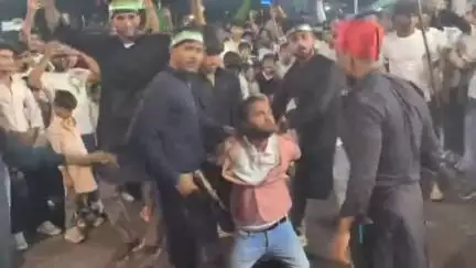बाघमारा/कतरास: कतरास मस्जिद पट्टी में अखाड़ा कमेटी ने इजराइल-फिलिस्तीन संघर्ष पर नाटक का मंचन किया
