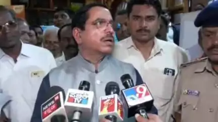 ಧಾರವಾಡ: ಕೇಂದ್ರ ಸಚಿವ ನಿತಿನ್ ಗಡ್ಕರಿ ಏನು ಹೇಳಿದ್ದಾರೆ ಗೋತ್ತಿಲ್ಲ: ನಗರದಲ್ಲಿ ಕೇಂದ್ರ ಸಚಿವ ಪ್ರಹ್ಲಾದ ಜೋಶಿ.