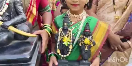 उत्तर सोलापूर: संभाजी ब्रिगेडच्या वतीने हद्दवाढ भागात दिंडीचे आयोजन;दिंडीत विठ्ठल रुक्मिणी बरोबर छत्रपती संभाजी महाराजांची मूर्ती