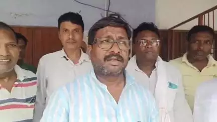 गोगरी: गोगरी एसडीओ के खिलाफ जेडीयू जिलाध्यक्ष ने खोला मोर्चा, एसडीओ पर लगाए गंभीर आरोप