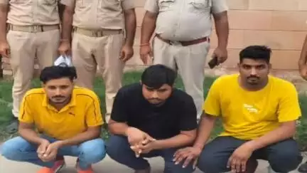 नोखा: नोखा थाना पुलिस ने अवैध हथियार के साथ तीन आरोपियों को किया गिरफ्तार, पूछताछ जारी