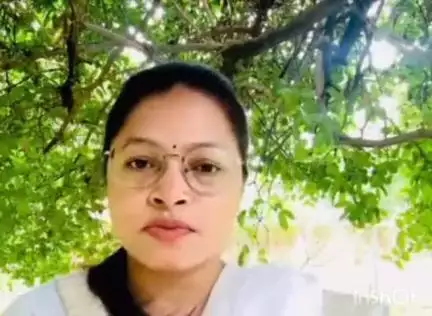 सूरजपुर: छत्तीसगढ़ सर्व आदिवासी समाज के कार्यकारी अध्यक्ष शशि सिंह ने किसानों को समय पर खाद नहीं मिलने का किया विरोध