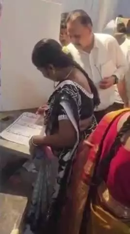 నిజామాబాద్ సౌత్: నగరంలో జరుగుతున్న ఆర్యవైశ్య పట్టణ సంఘ ఎన్నికల్లో గందరగోళం