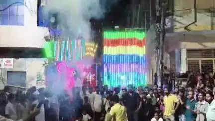 आज़मगढ़: तिरंगे के रंग में रंगी मिसाइल बनी आकर्षण का केंद्र, मोहर्रम पर शहर में निकली कदीमी जुलूस