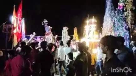 नानपारा: बाबागंज में मोहर्रम पर यौमे आशूरा का जुलूस कर्बला से होकर जैतापुर तक निकला ताजिया
