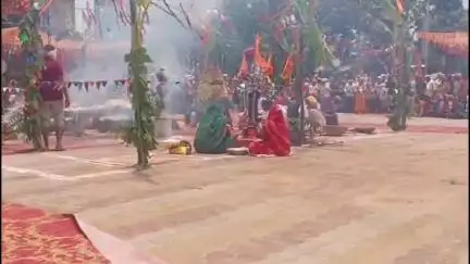 सेवराई: रेवतीपुर रामलीला मैदान में धूमधाम से हुई केंसिडास बाबा की परंपरागत पूजा, पंथी ने की बड़ी भविष्यवाणी