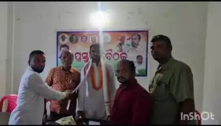 ରେଙ୍ଗାଲି: ରେଙ୍ଗାଲି ନିର୍ବାଚନ ମଣ୍ଡଳି ର କଂଗ୍ରେସ ନେତା ଦିଲ୍ଲୀପ ଦୁରିଆଙ୍କୁ କଂଗ୍ରେସ ସୁବର୍ଣ୍ଣପୁର ଜ଼ିଲ୍ଲା ର ପର୍ଯ୍ୟବେକ୍ଷକ ଭାବେ କରାଗଲାନିଯୁକ୍ତ