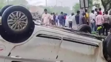 बलौदाबाज़ार: बलौदाबाजार जिले के कसडोल में हुए एक दर्दनाक सड़क हादसे में महिला की मौके पर मौत