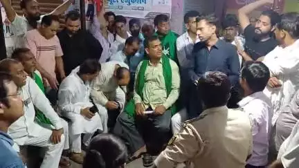 कोचस: प्रखंड मुख्यालय करगहर परिसर में प्रशासन ने मोहर्रम का खेल खेलने से कमेटी को किया मना, खेल बंद कर जताया आक्रोश