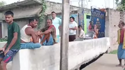 धरहरा: भोज से लौटते समय गहरे नाले में डूबने से अधेड़ की मौत, गांव में मचा कोहराम