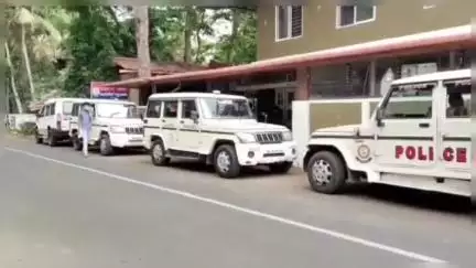 ചാവക്കാട്: കഴിമ്പ്രത്ത് ബസ് തടഞ്ഞ് നിർത്തി വാൾ വീശി ഭീകരാന്തരീക്ഷം സൃഷ്ടിച്ച പ്രതി അറസ്റ്റിൽ