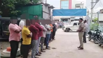 నేర ప్రవృత్తికి స్వస్తి పలికి సమాజంలో మంచి పౌరులుగా మెలగాలని రౌడీ షీటర్లకు కౌన్సెలింగ్ నిర్వహించిన జిల్లా పోలీసులు