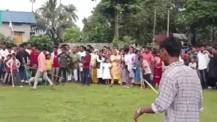 ঢেকিয়াজুলি ভাগ: মিঠাআম বঙালী গাঁৱত ইছলাম ধৰ্মাৱলম্বী লোকসকলে উদযাপন কৰিলে পবিত্ৰ মহৰম
