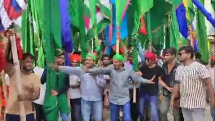 लेस्लीगंज: अली या हुसैन की सदाओं से गूंजा, अभूतपूर्व मंजर में निकला मोहर्रम का जुलूस