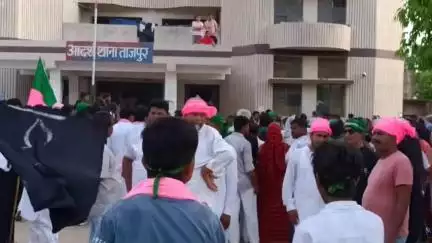 ताजपुर: ताजपुर में शांतिपूर्ण माहौल में मोहर्रम पर्व हुआ संपन्न, थाना अध्यक्ष और इंस्पेक्टर रहे सतर्क