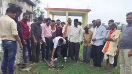 बालोद: झेरिया सेन समाज ने राधा-कृष्ण मंदिर के जीर्णोद्धार के लिए किया भूमि पूजन, प्रदेशभर के पदाधिकारी रहे शामिल