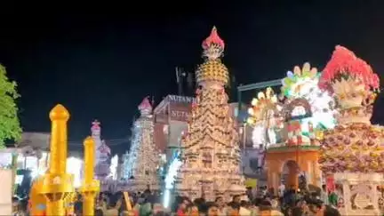 बलरामपुर: वीर विनय चौराहे पर सौहार्द्रपूर्ण तरीके से मनाया गया मोहर्रम का त्यौहार, ताजिए को कर्बला में सुपुर्द-ए-खाक किया गया